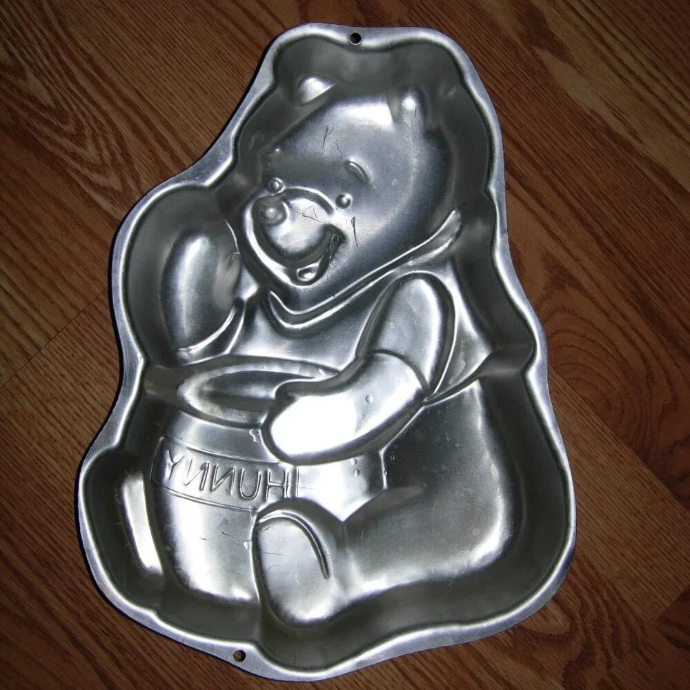Wilton Disney Winnie The Pooh Cake Pan